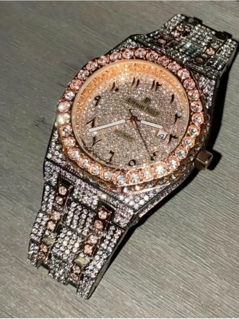 None statement pavé